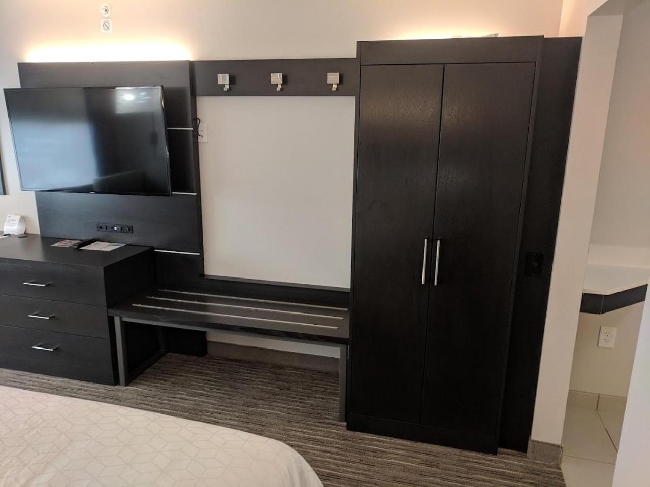Holiday Inn Express & Suites - Bensenville - O'Hare By Ihg Kültér fotó