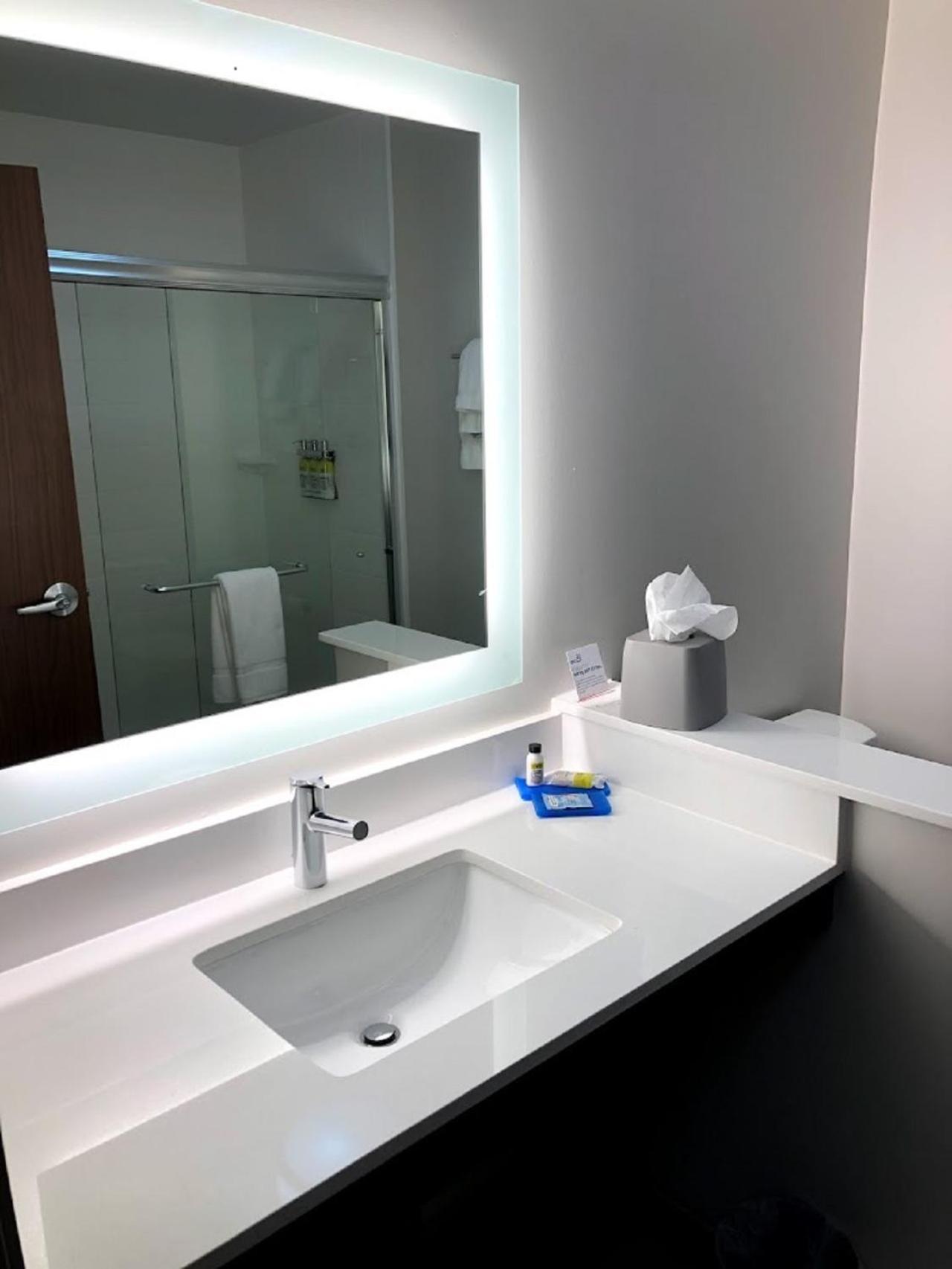 Holiday Inn Express & Suites - Bensenville - O'Hare By Ihg Kültér fotó